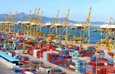 代理进出口与买单出口 核心差异与实务操作指南